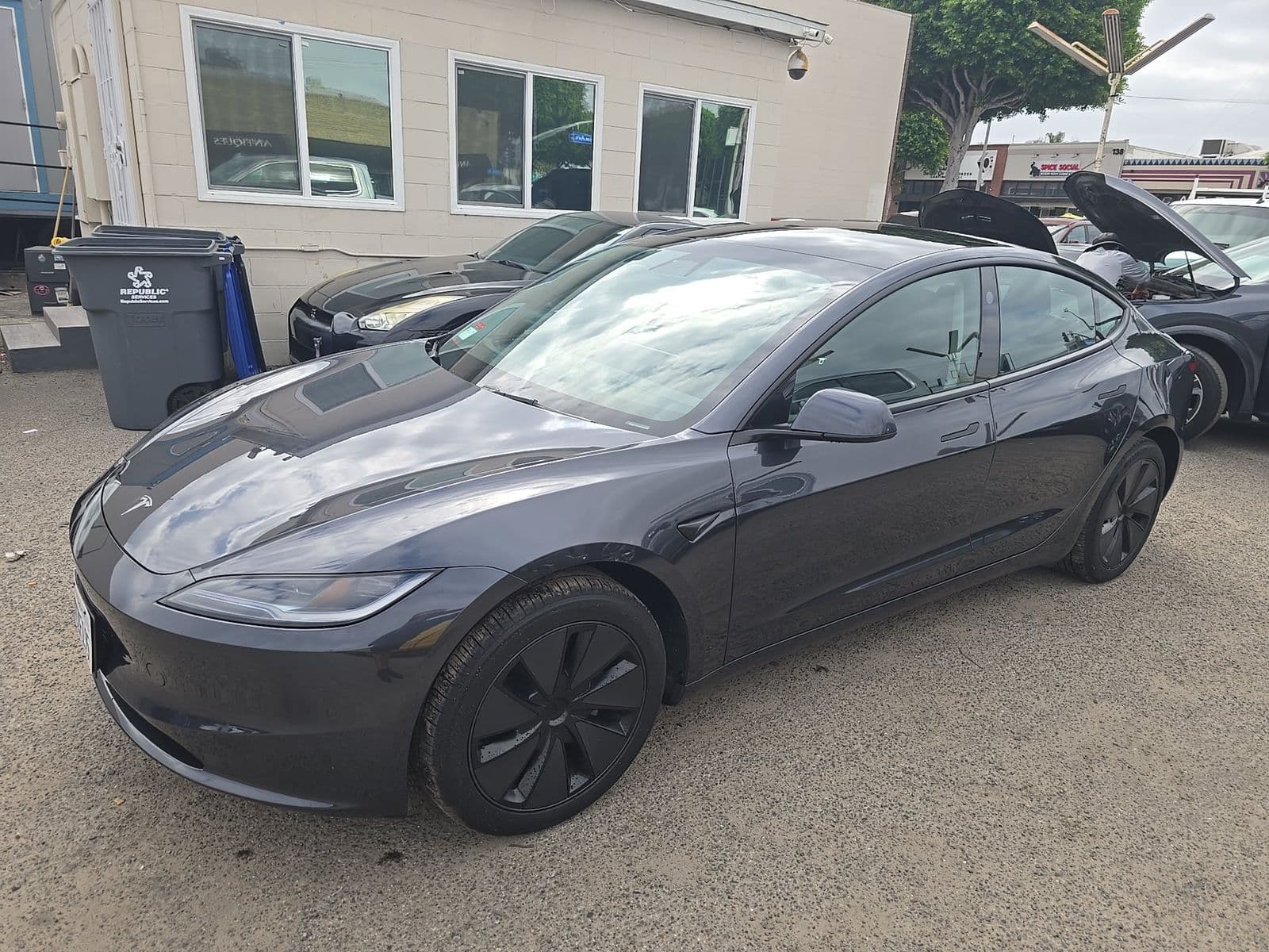 2025 Tesla Model 3 LONG RANGE · Dealer-auction research source vehicle