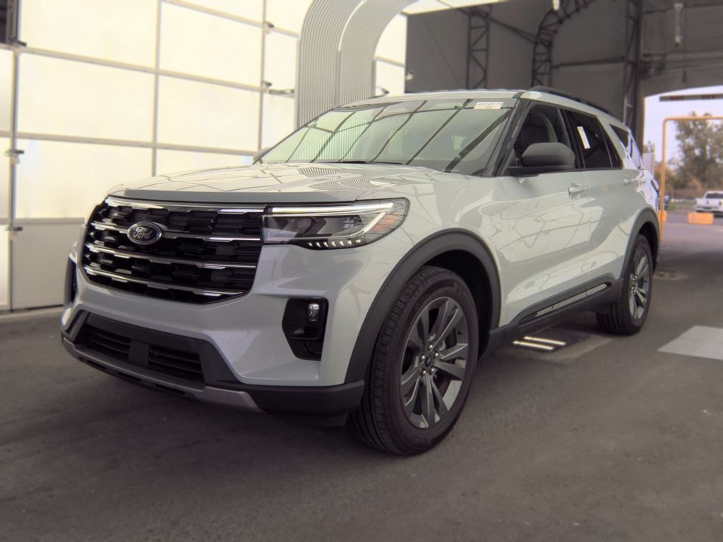 2026 Ford Explorer Active photo