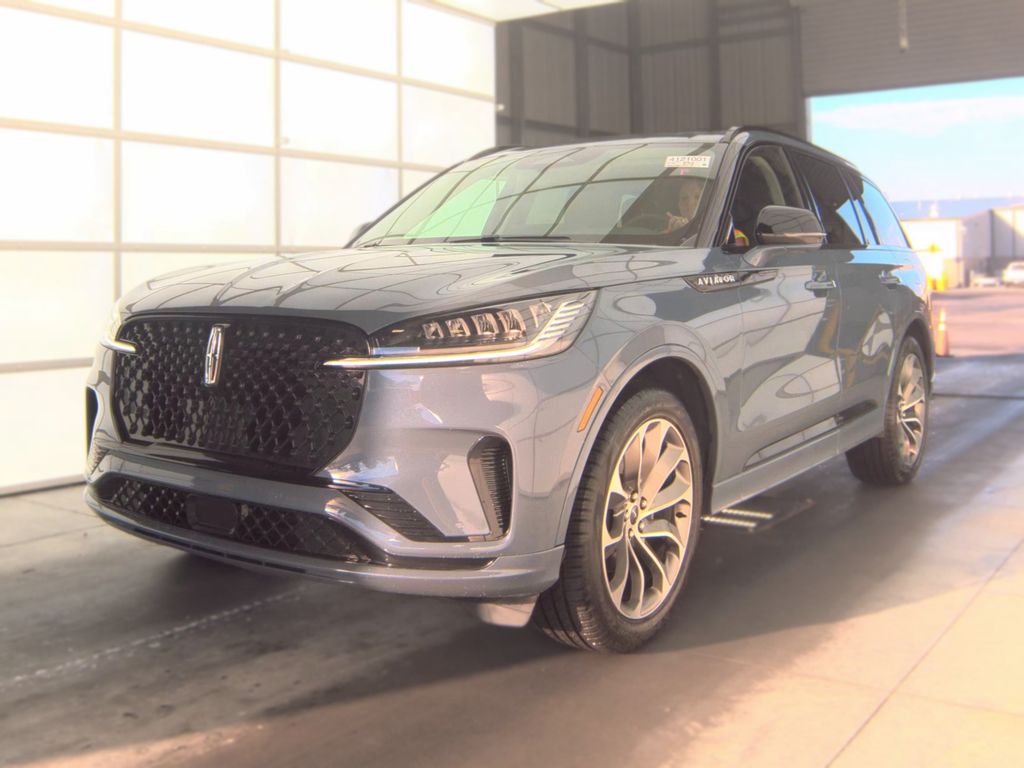 2026 Lincoln Aviator Premiere photo