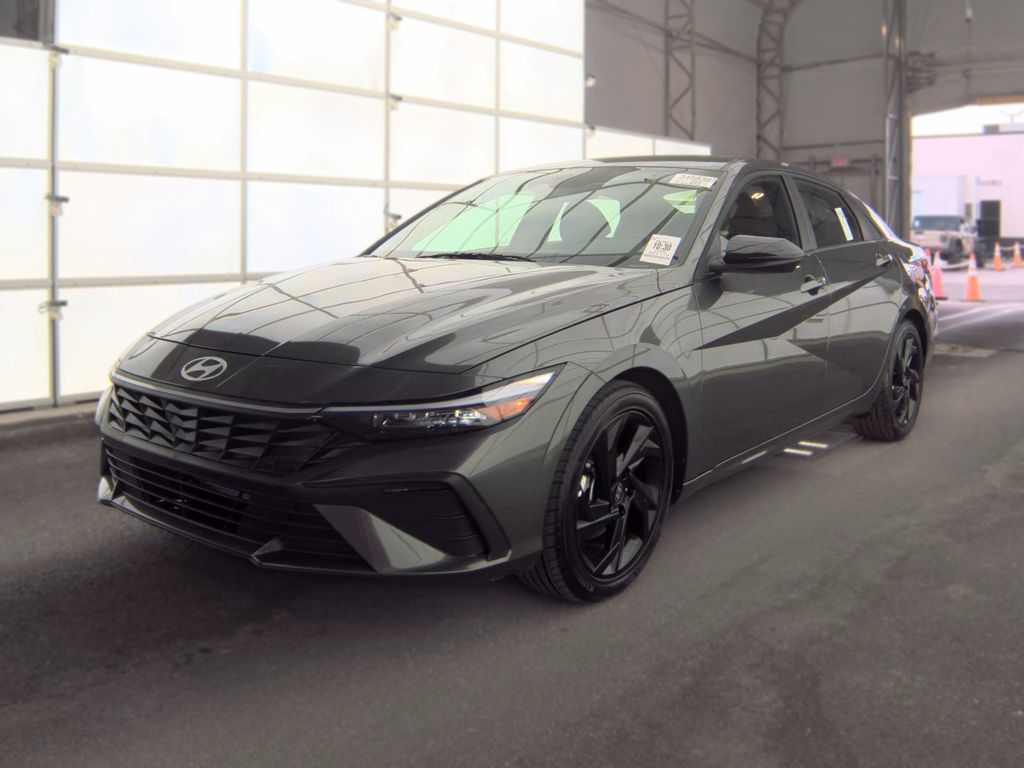 2026 Hyundai Elantra SEL Sport photo
