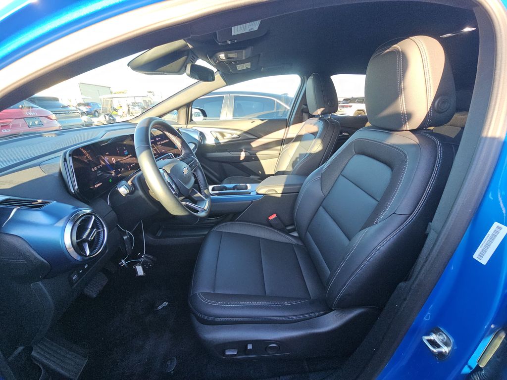 2026 Chevrolet Equinox LT2 W/pde photo