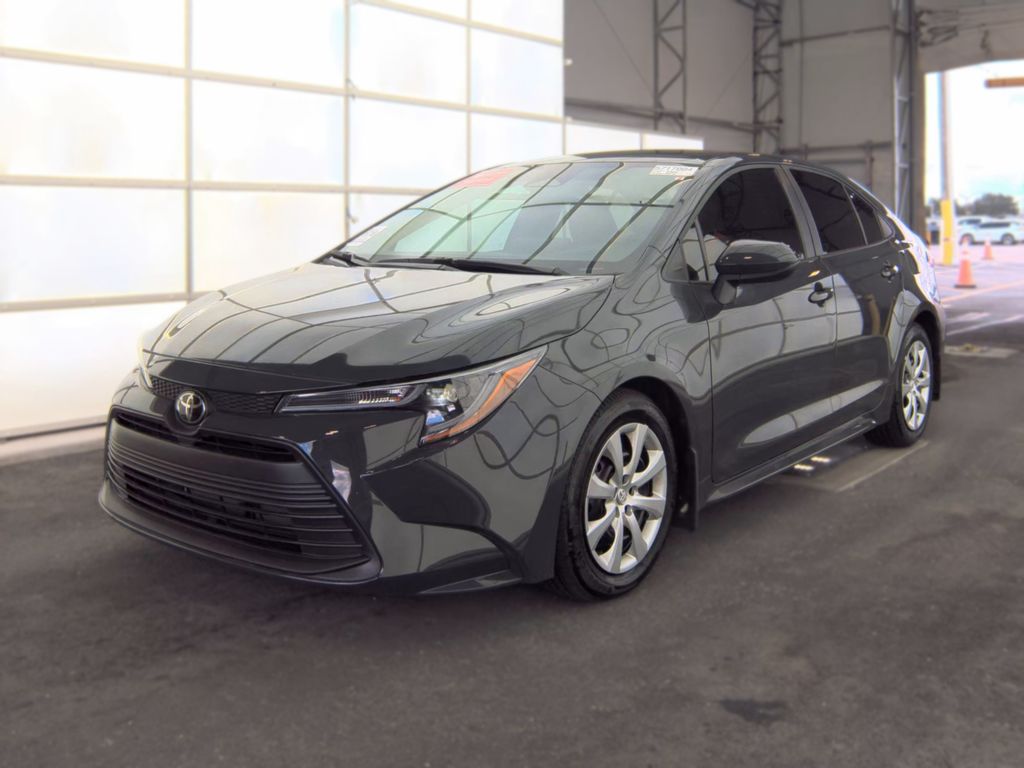 2026 Toyota Corolla LE photo