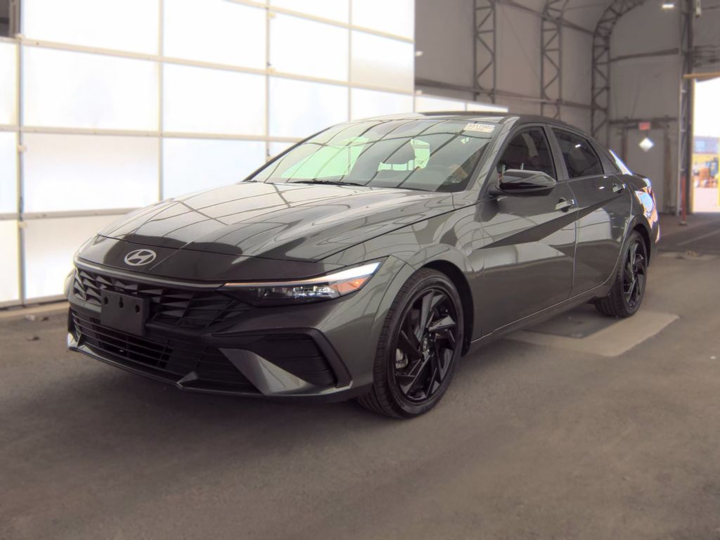 2026 Hyundai Elantra SEL Sport photo