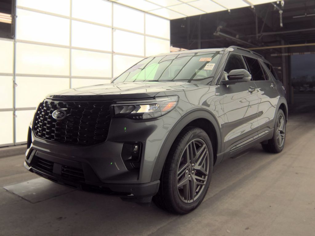 2026 Ford Explorer ST-Line photo
