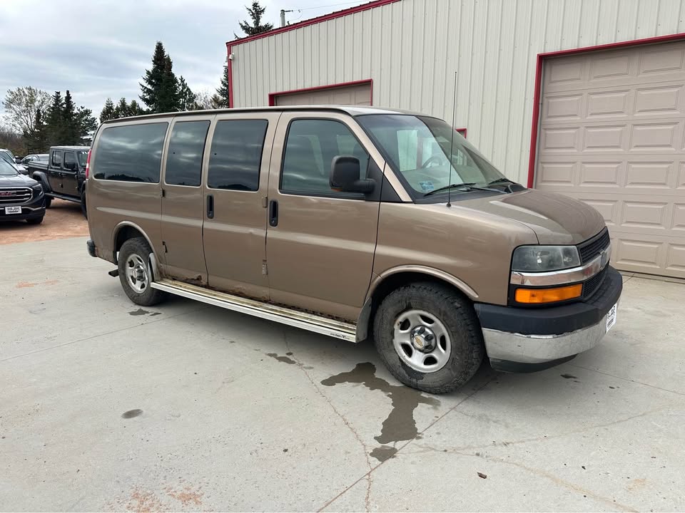 2003 Chevrolet 1500 Base photo