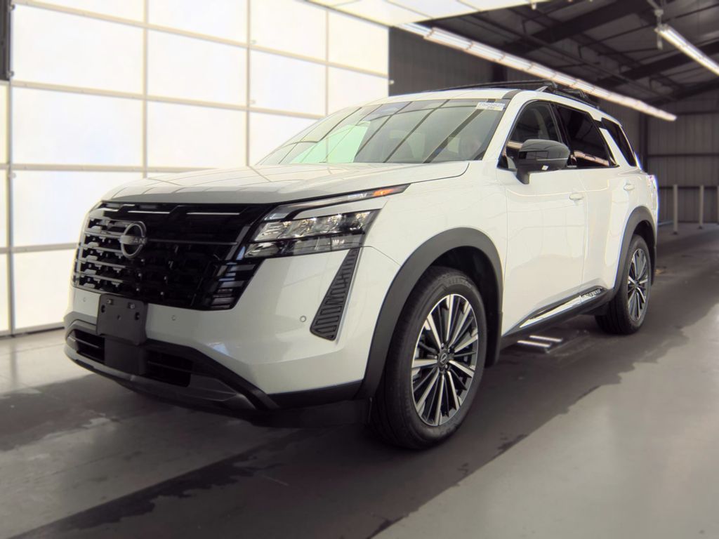 2026 Nissan Pathfinder Platinum photo