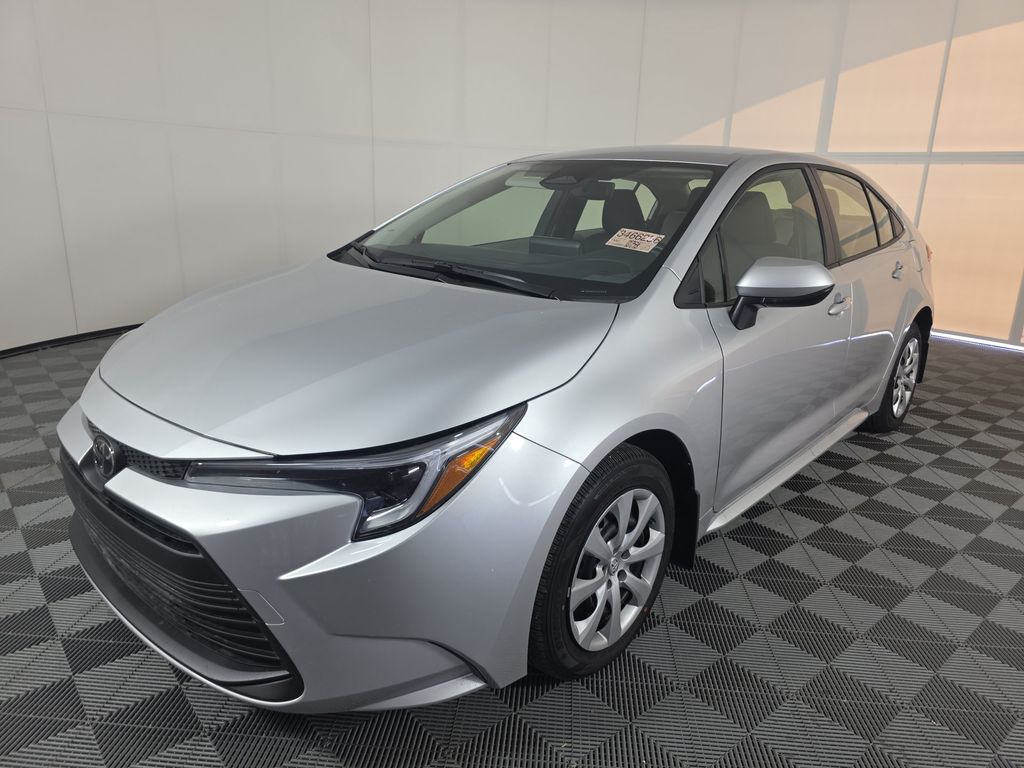 2026 Toyota Corolla Hybrid LE photo