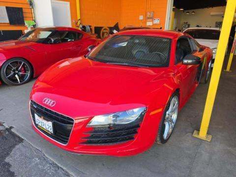 2010 Audi R8 V8 photo