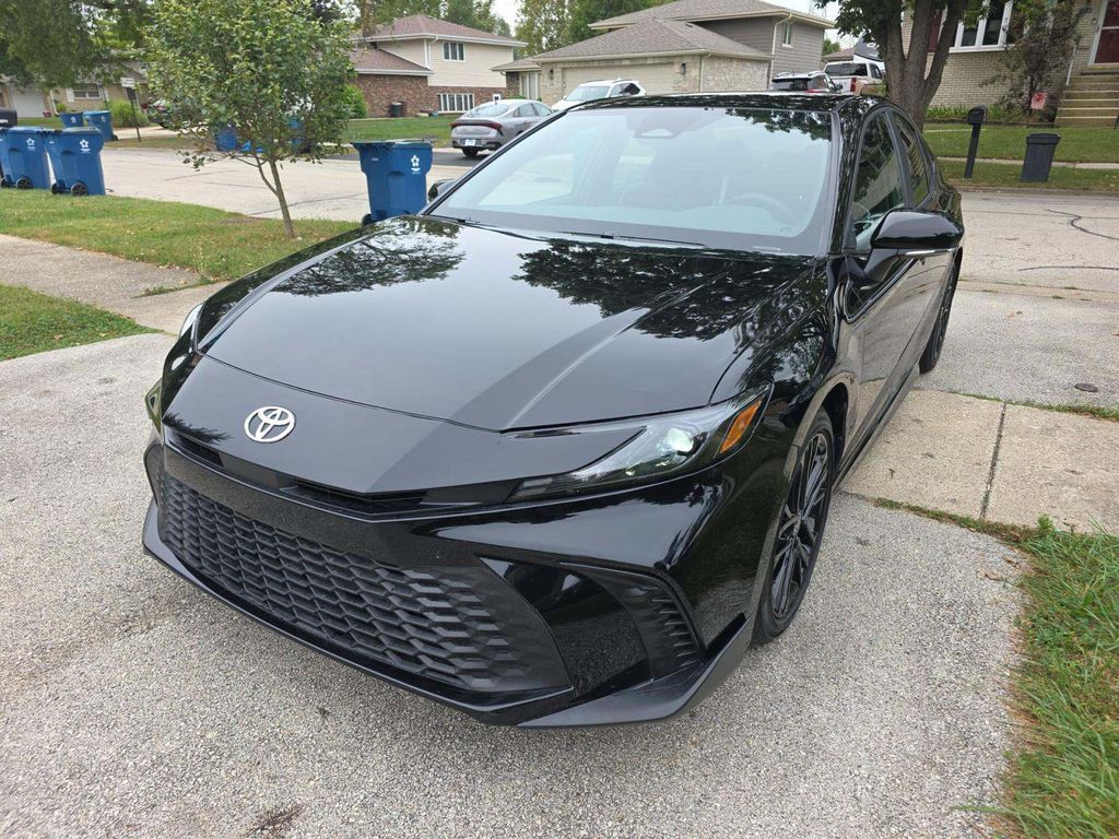 2026 Toyota Camry SE photo