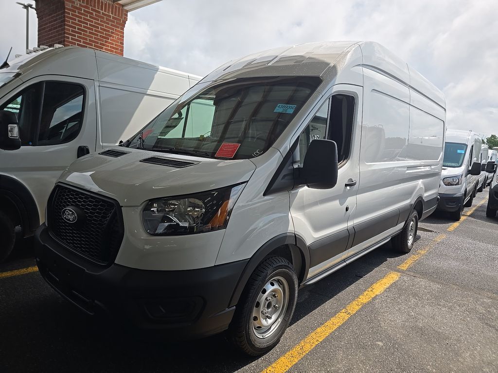 2026 Ford T250 Cargo photo