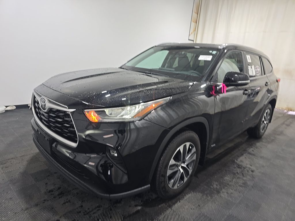 2026 Toyota Highlndr Hybrid XLE photo