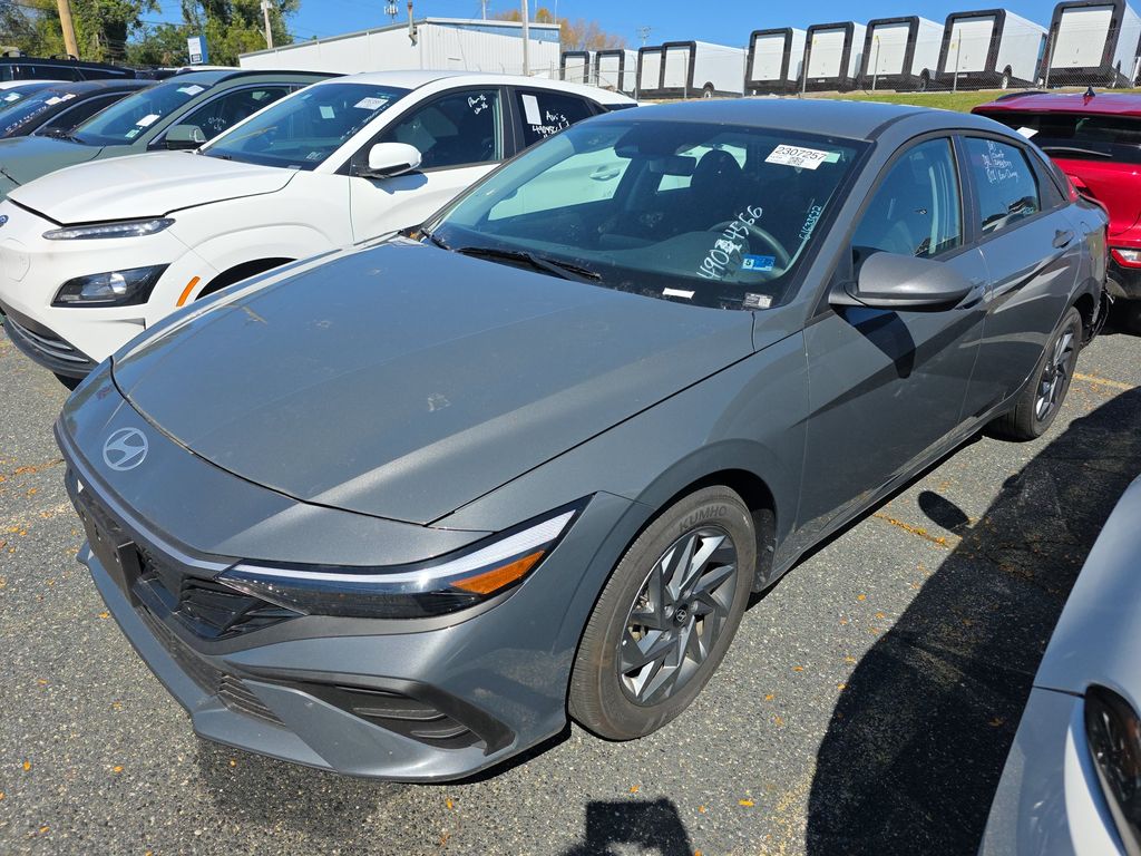 2026 Hyundai Elantra Blue photo