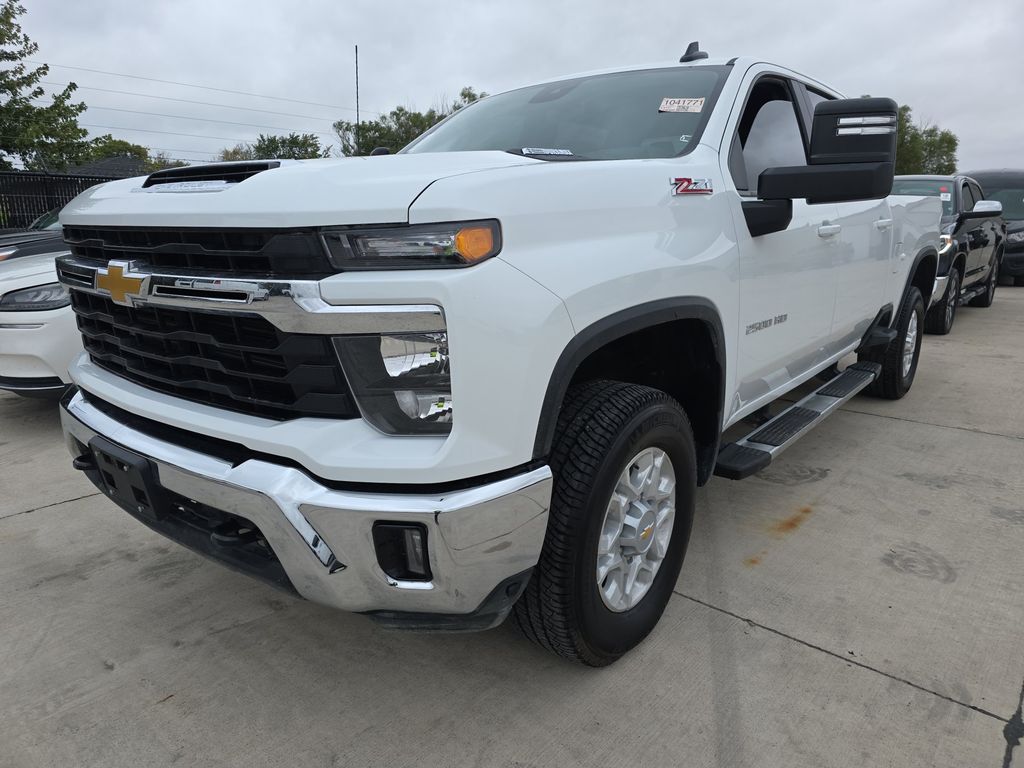 2026 Chevrolet 2500HD LT photo