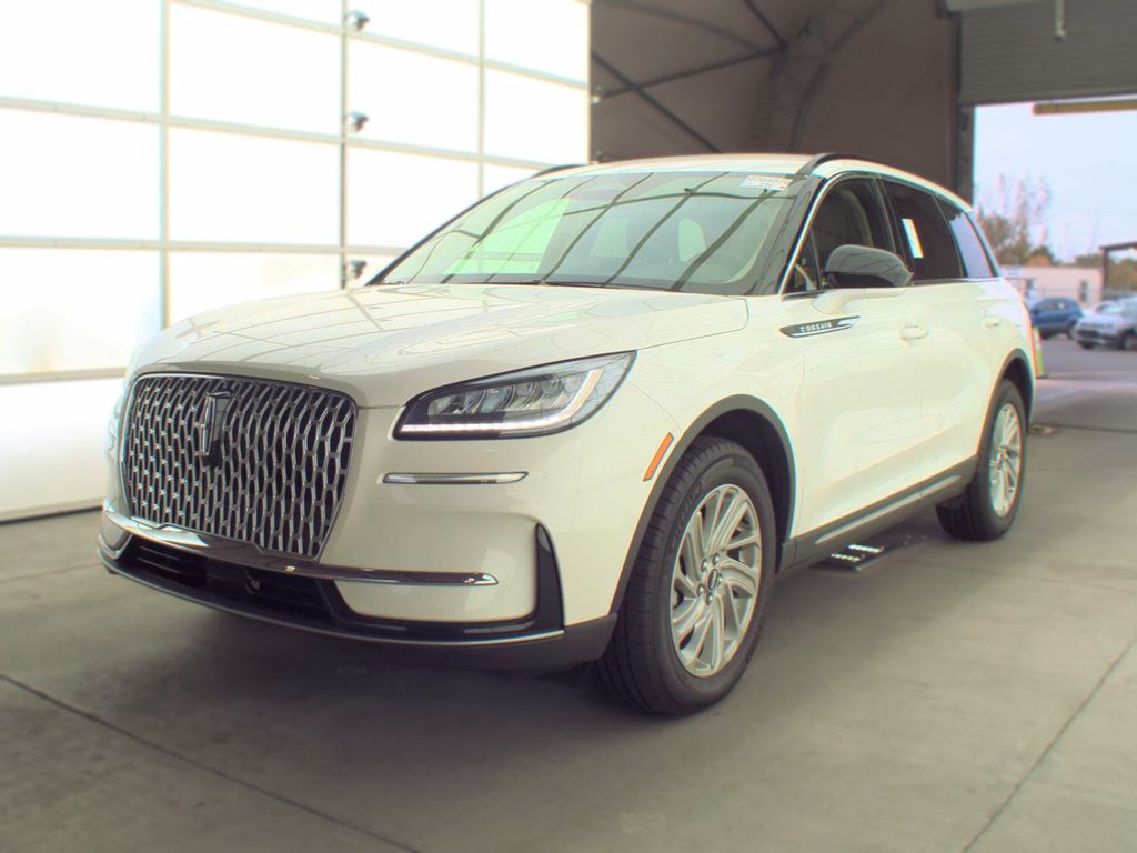 2026 Lincoln Corsair Premiere photo