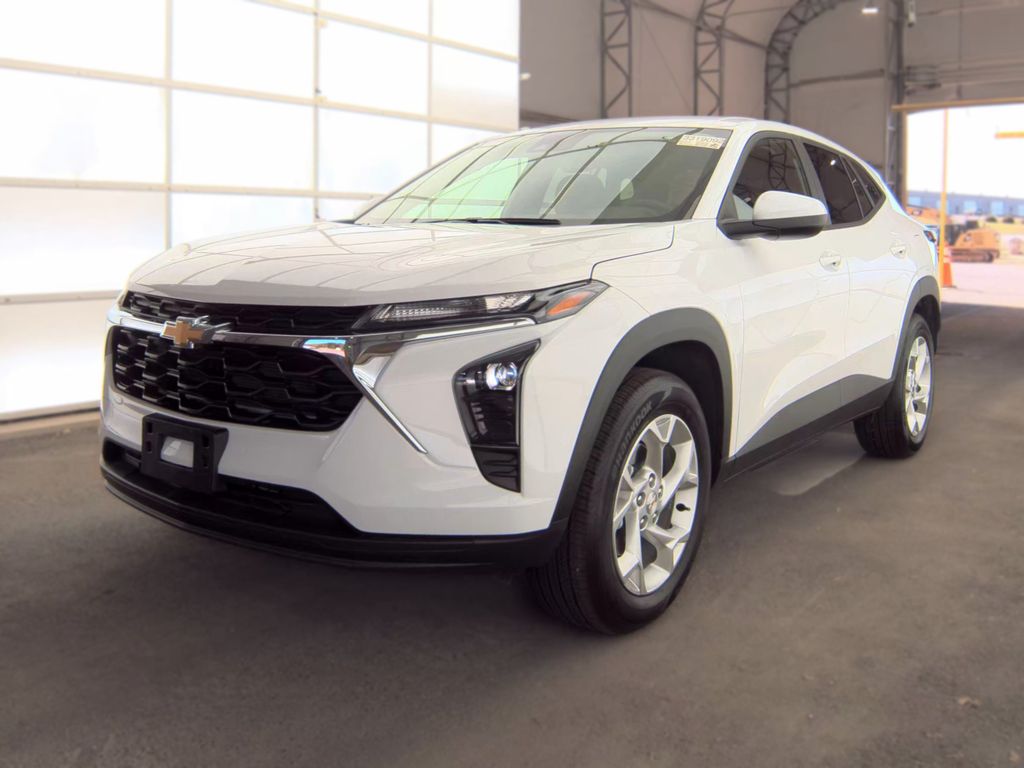 2026 Chevrolet Trax LS photo