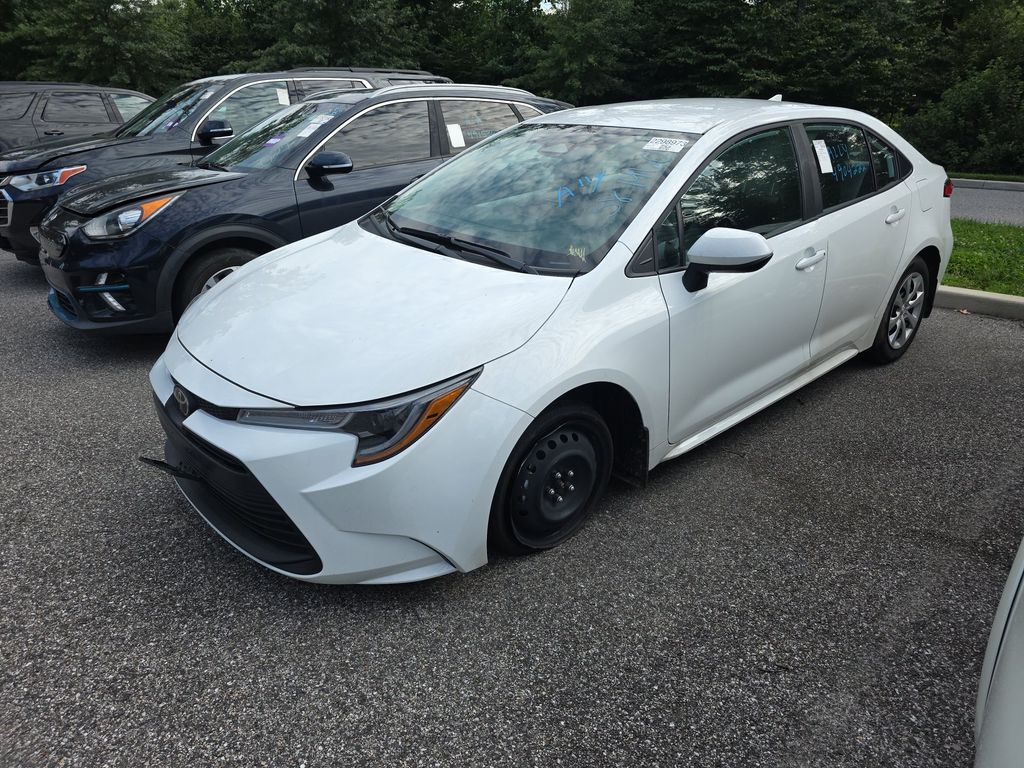 2026 Toyota Corolla LE photo