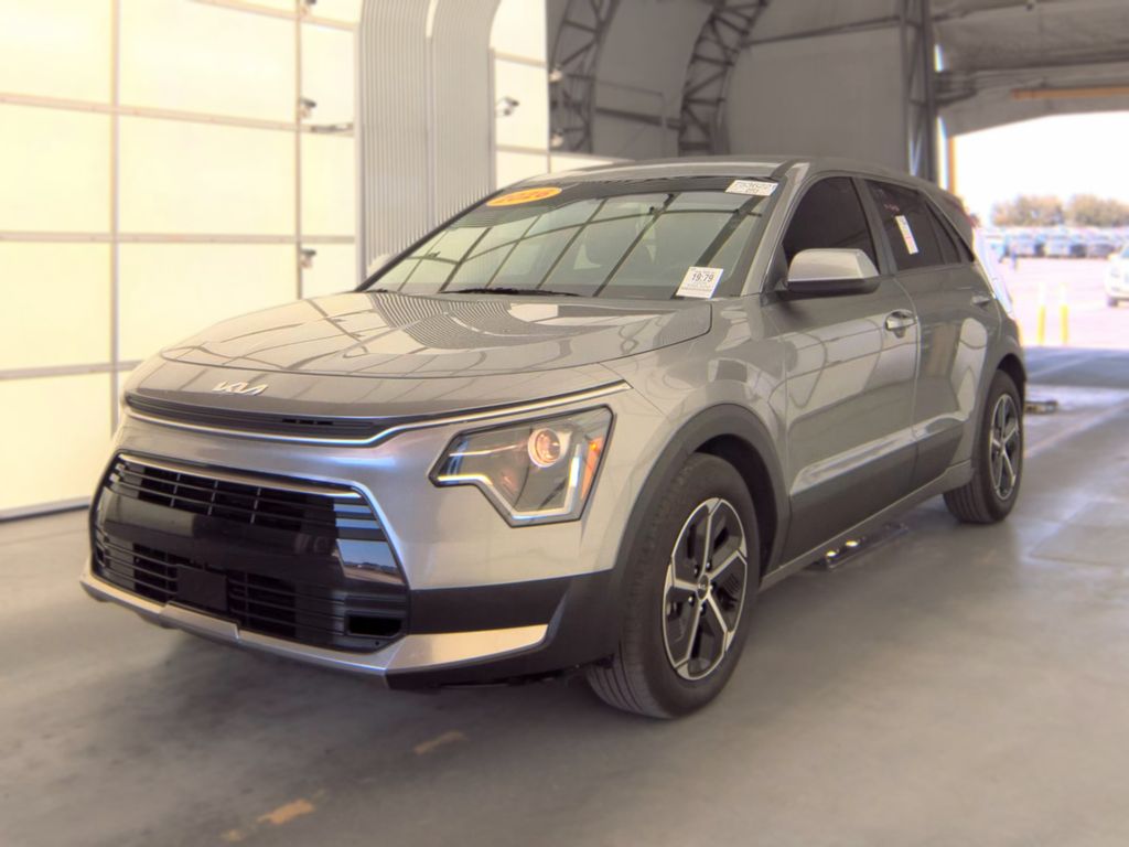 2026 Kia Niro LX photo