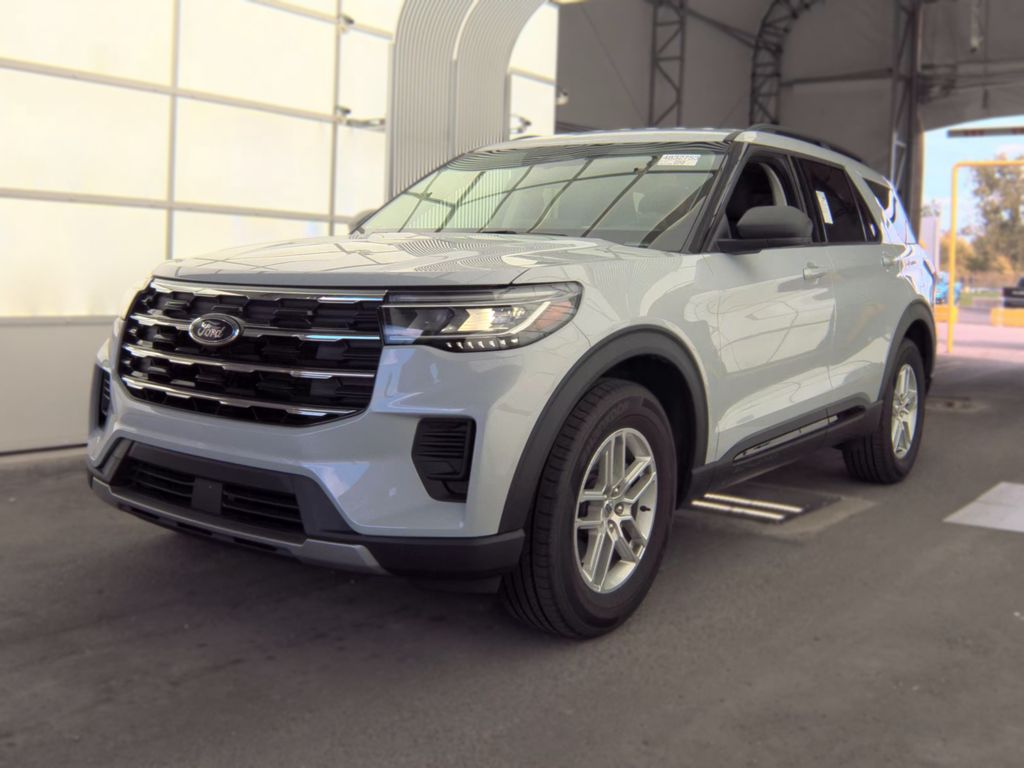 2026 Ford Explorer Active photo