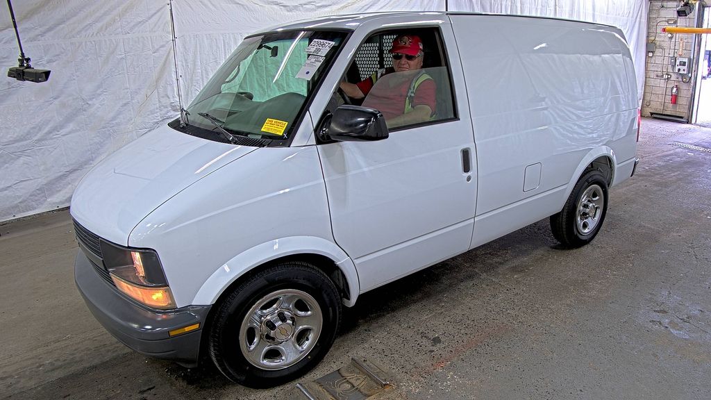 2005 Chevrolet Astro photo