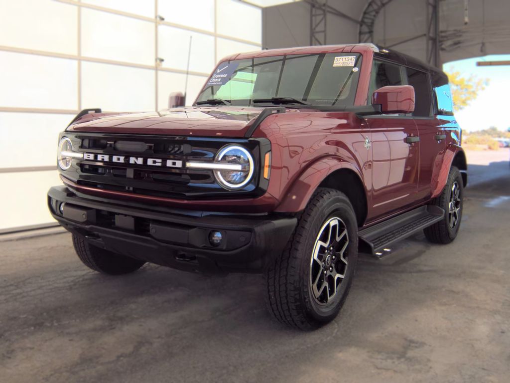 2026 Ford Bronco Outer Bank photo