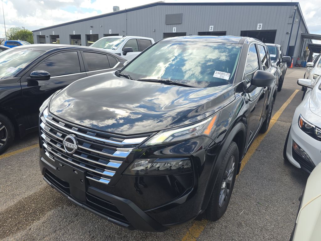 2026 Nissan Rogue S photo
