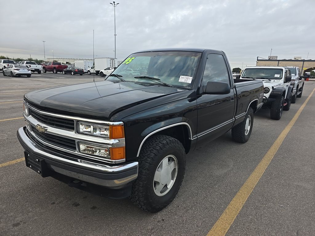 1995 Chevrolet 1500 Base photo