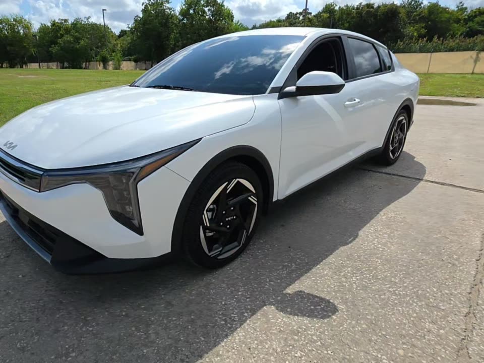 2026 Kia K4 EX photo