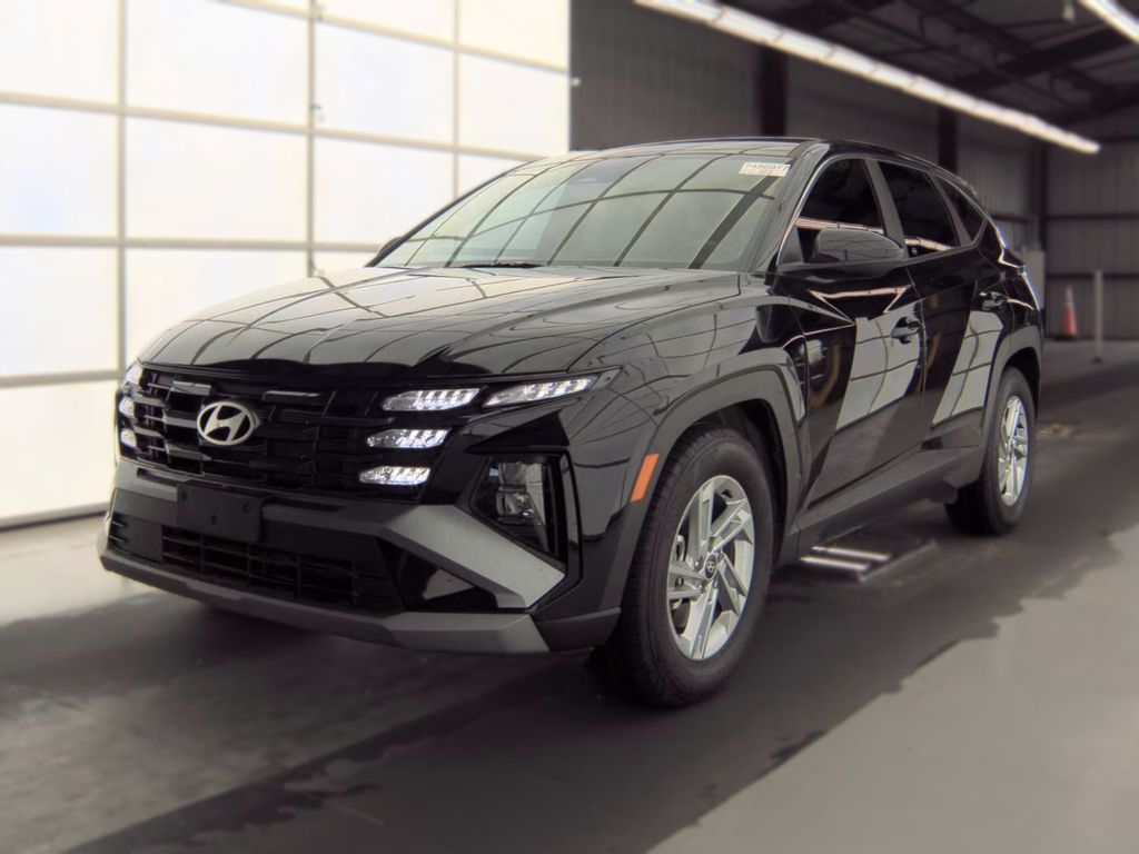 2026 Hyundai Tucson SE photo