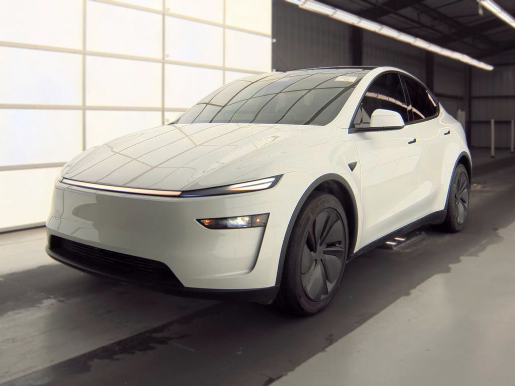 2026 Tesla Model Y Long Range photo