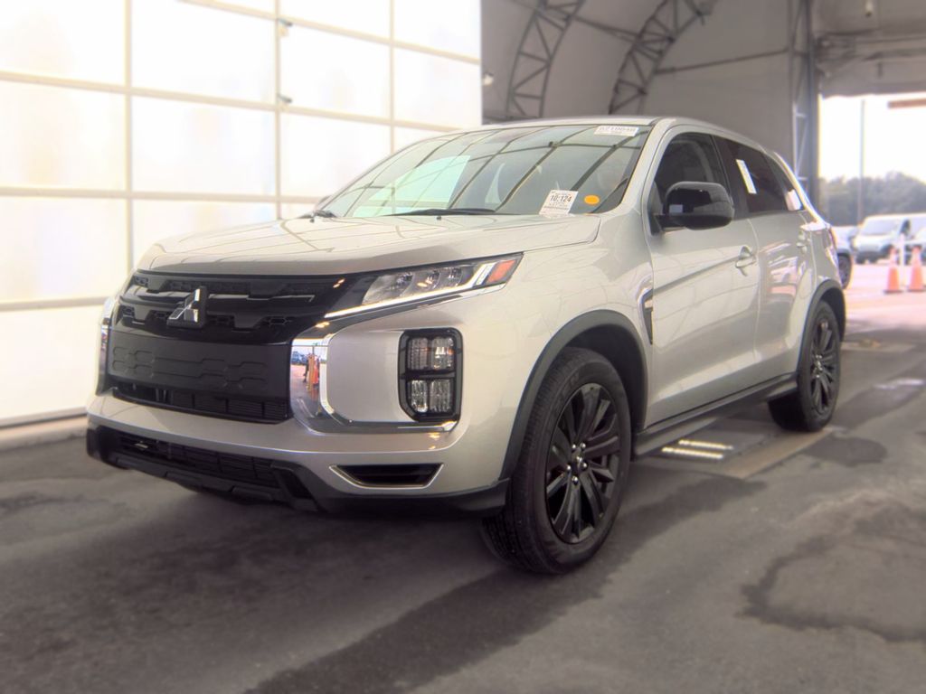 2026 Mitsubishi Outland SPT LE photo