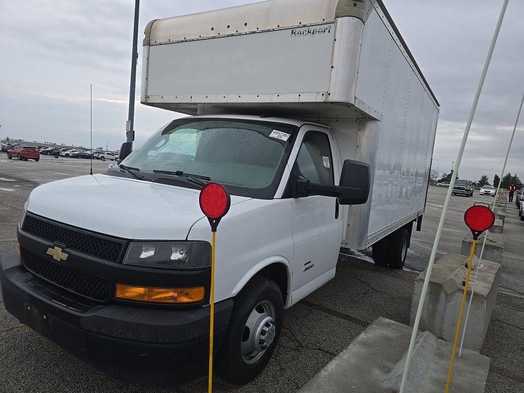 2018 Chevrolet G4500 Cutawy photo