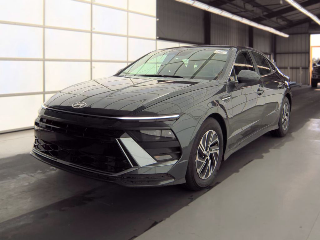 2026 Hyundai Sonata Blue photo