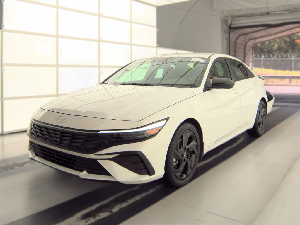 2026 Hyundai Elantra SEL Sport photo