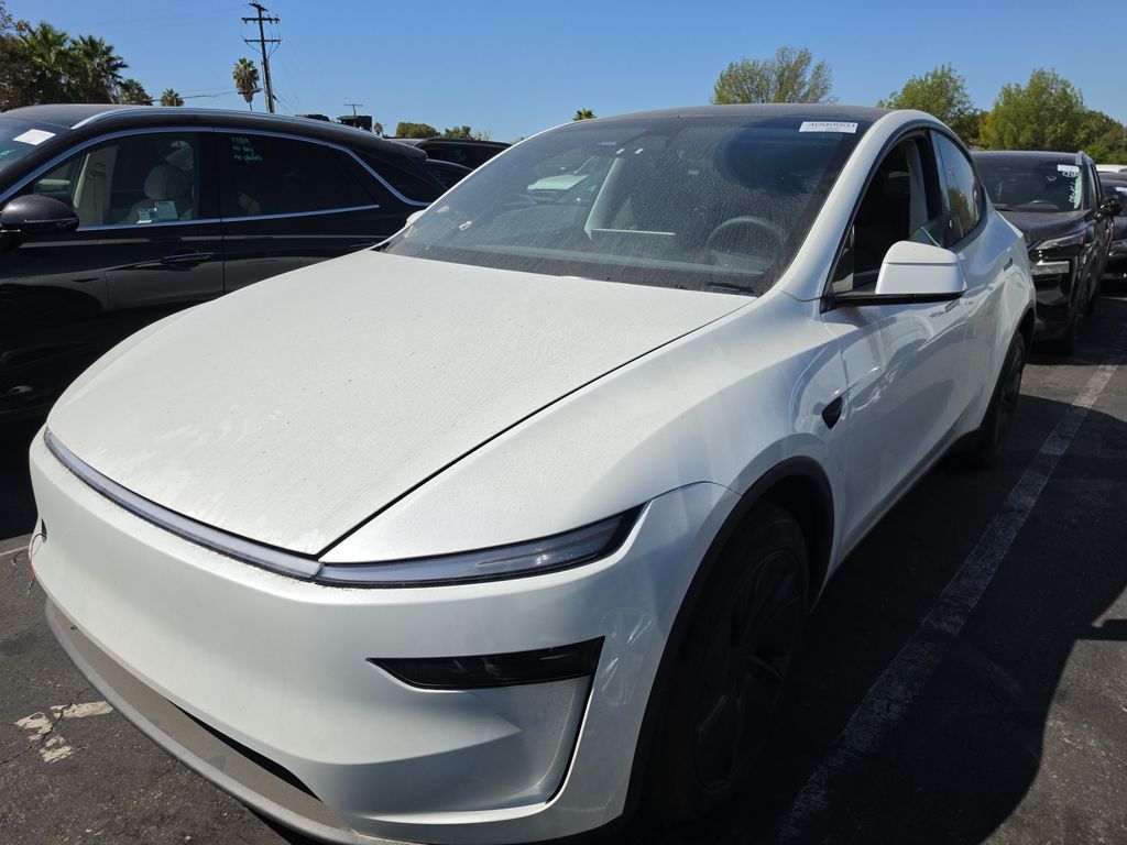 2026 Tesla Model Y Standard photo