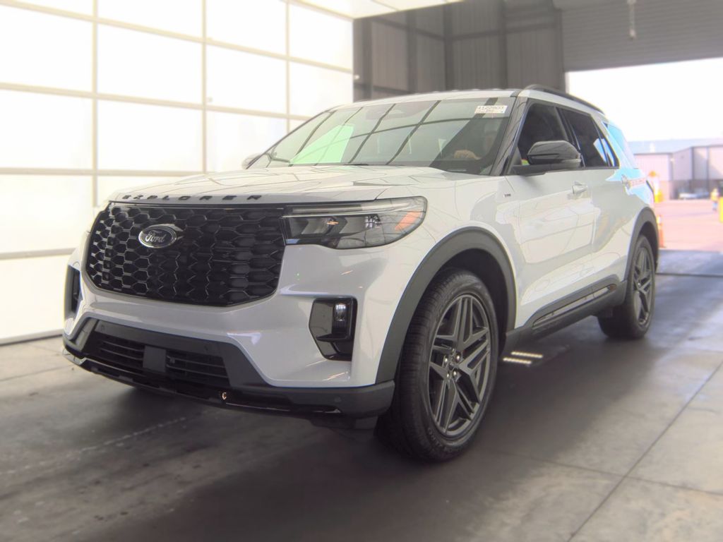 2026 Ford Explorer ST-Line photo