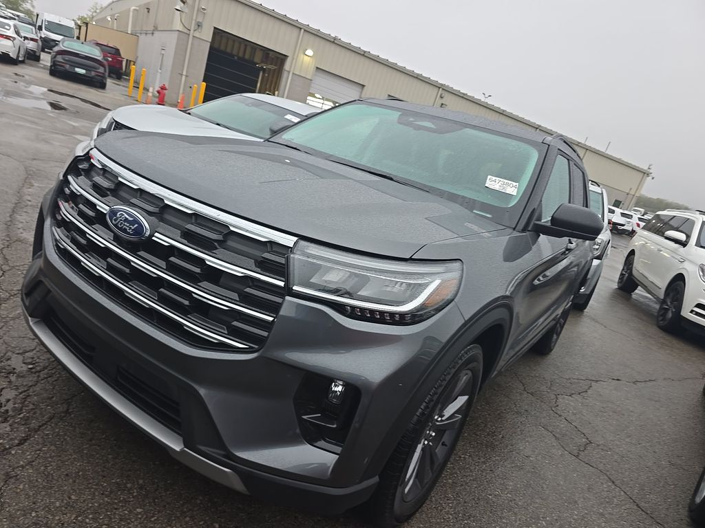 2026 Ford Explorer Active photo