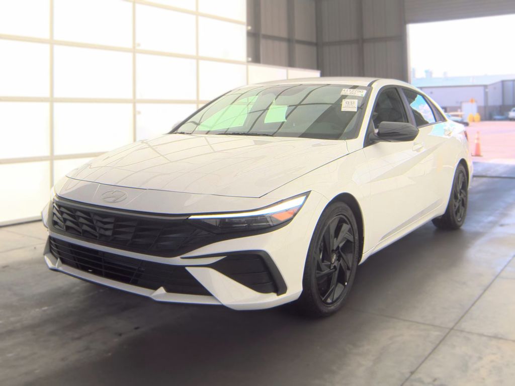 2026 Hyundai Elantra SEL Sport photo