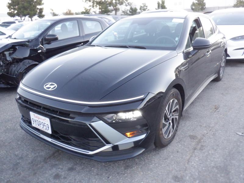 2026 Hyundai Sonata Blue photo