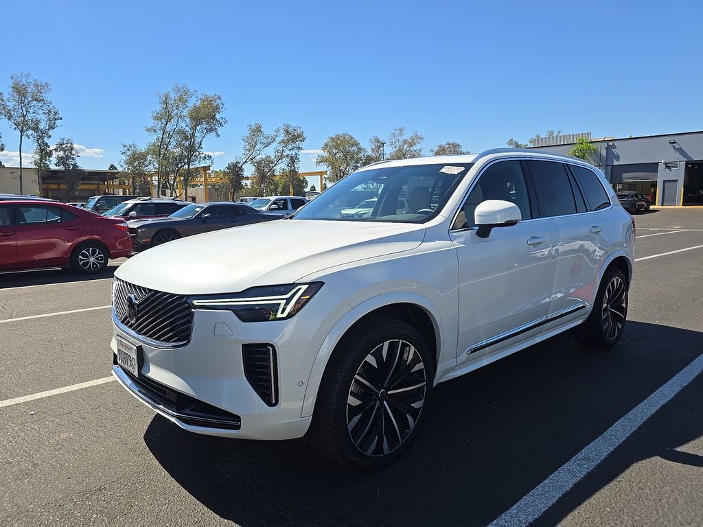 2026 Volvo XC90 Plus photo
