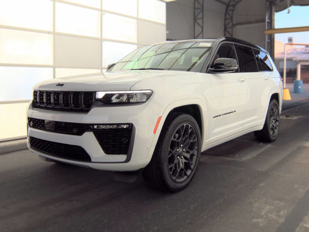 2026 Jeep Grand Cherokee Summit photo