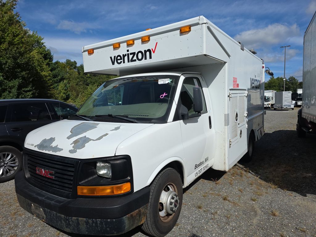 2009 GMC Savana 3500 photo
