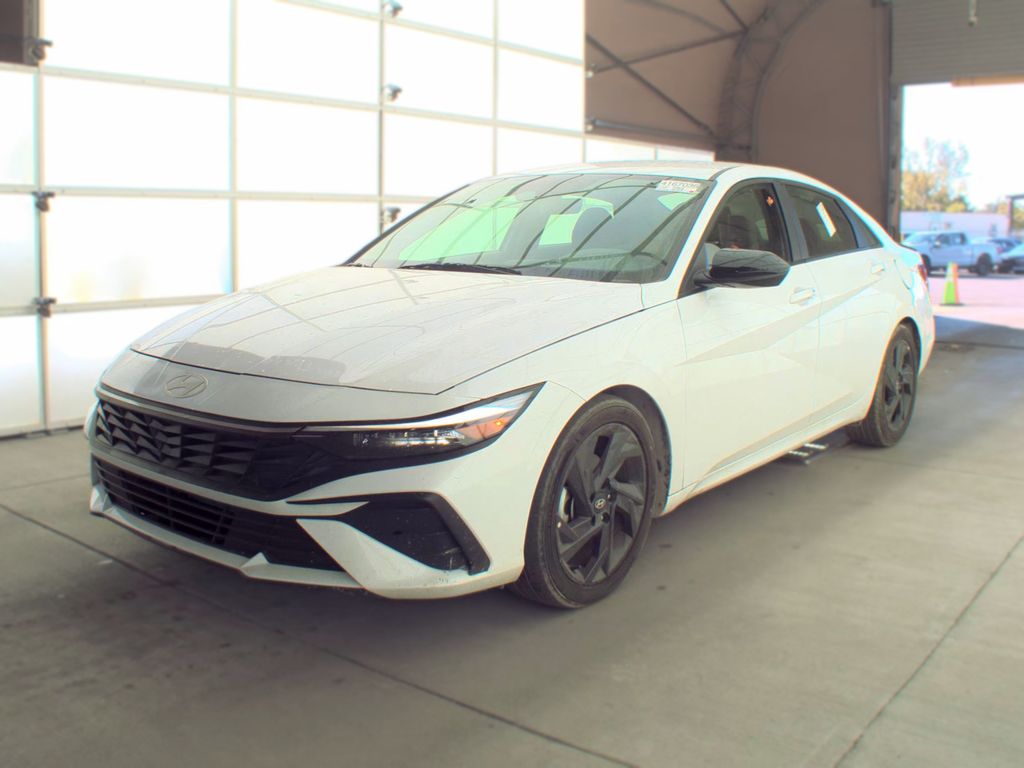 2026 Hyundai Elantra SEL Sport photo