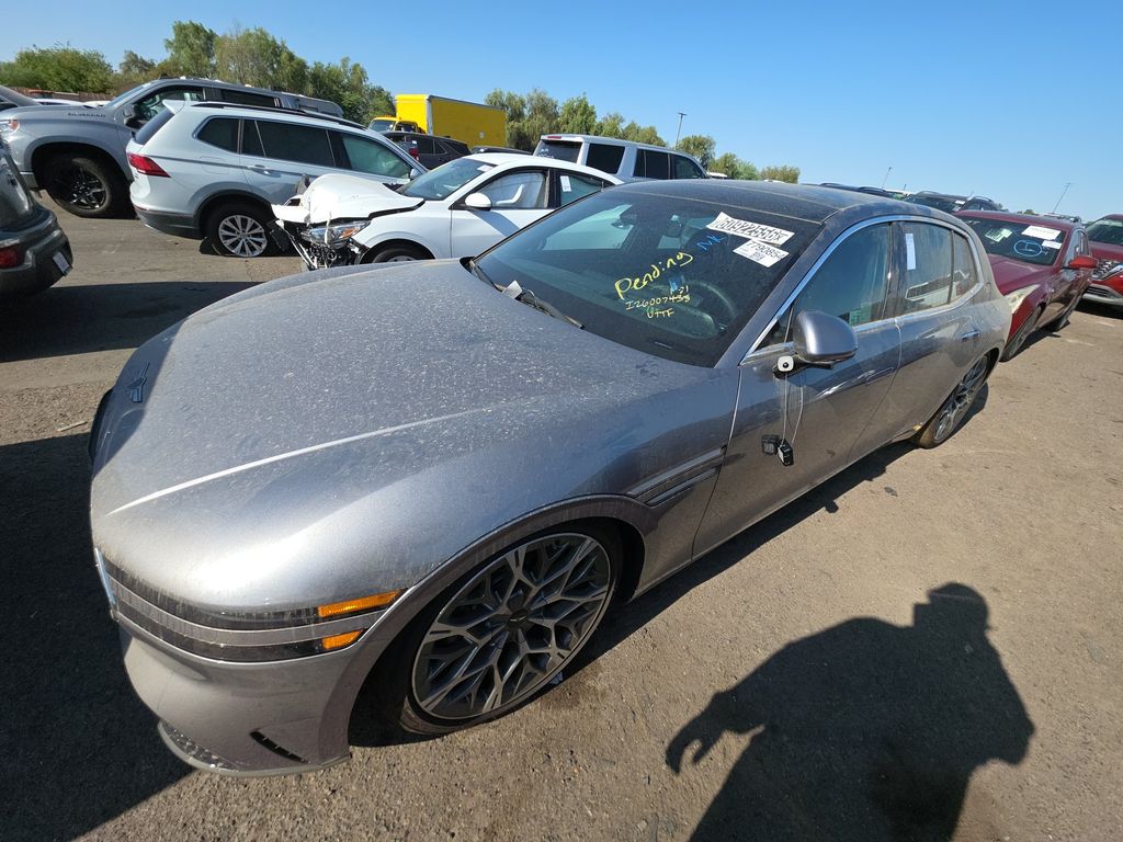2026 Genesis G90 E-SC photo