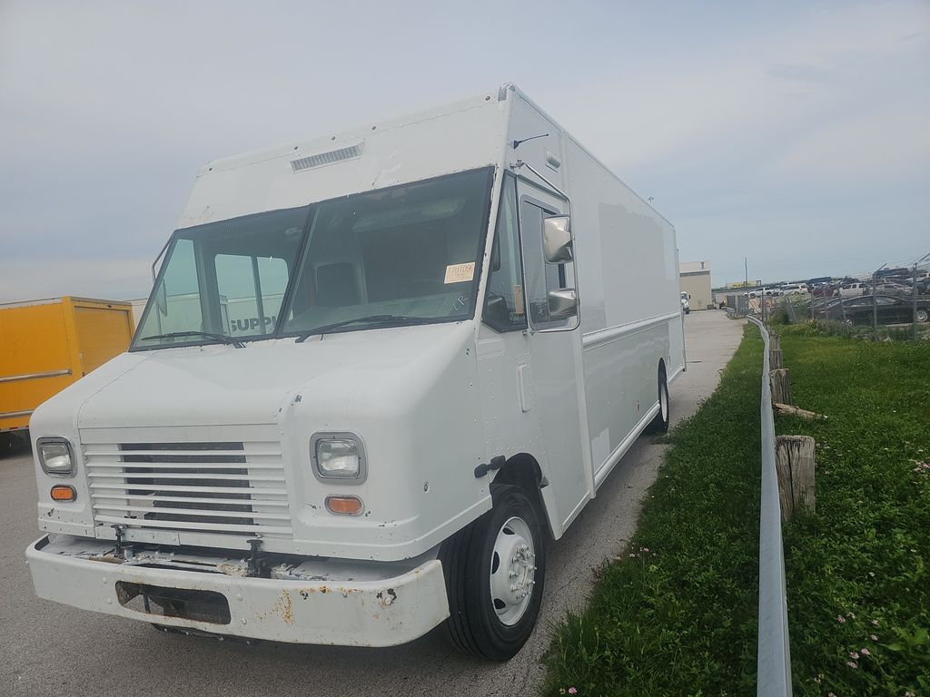 2017 Ford F59 Strpd Chass photo