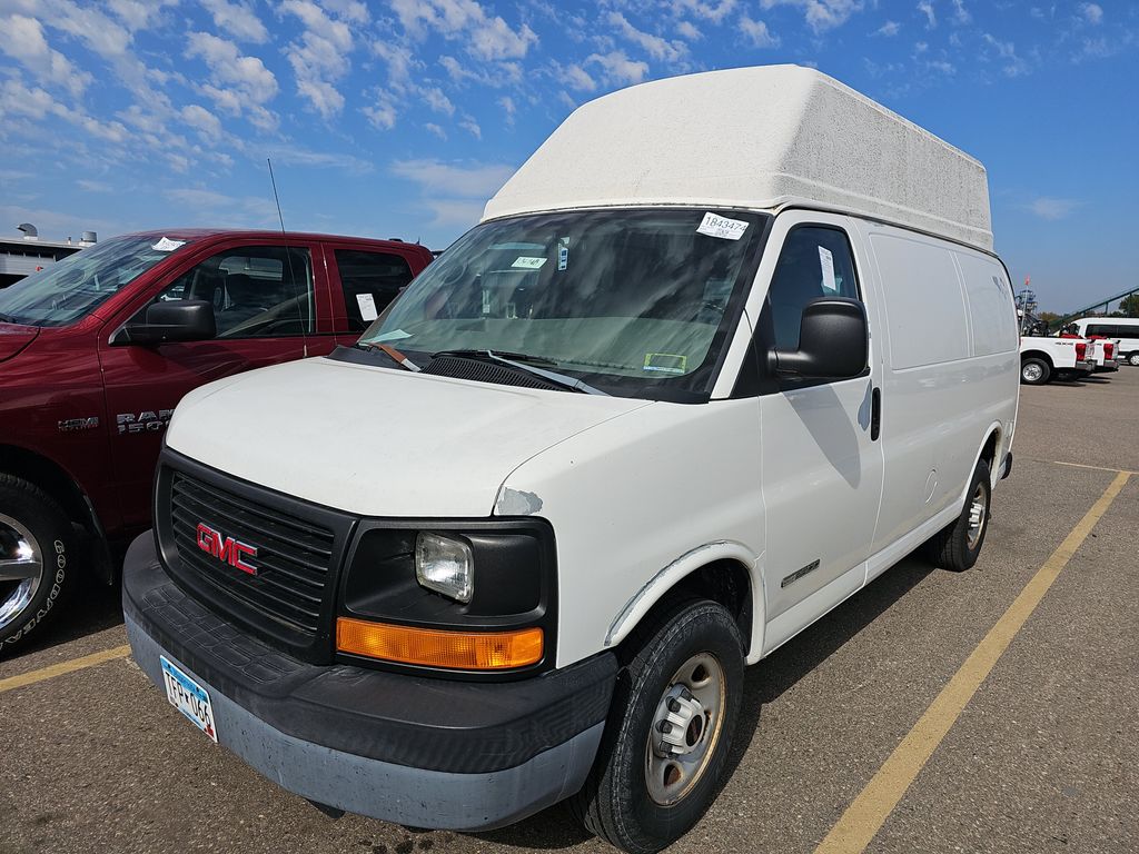 2004 GMC G2500 Cargo photo