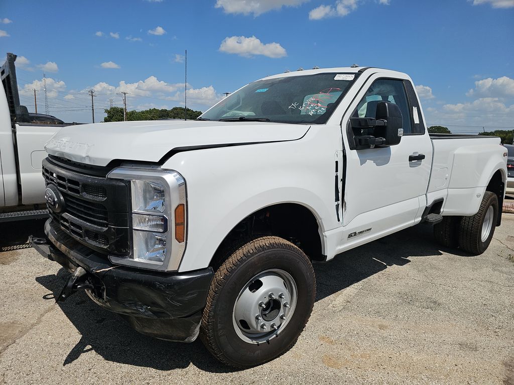 2026 Ford F-350 DRW XL photo
