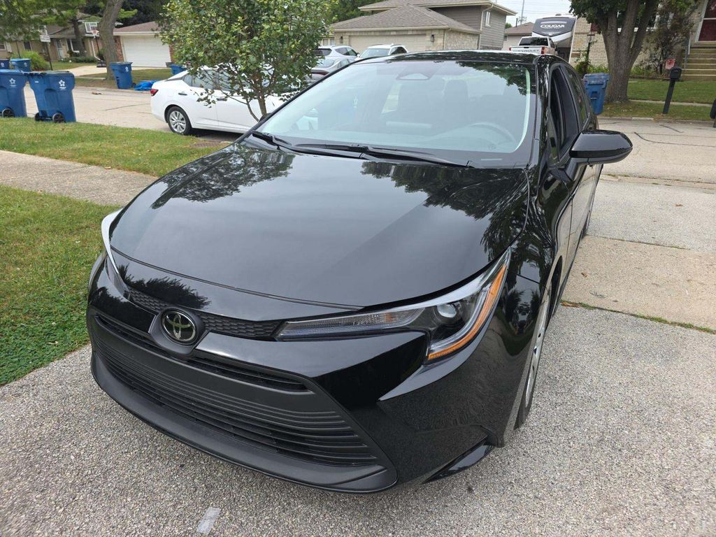 2026 Toyota Corolla LE photo
