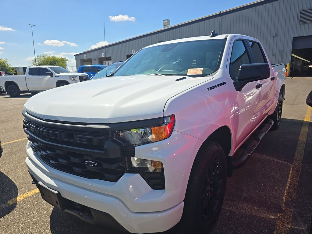 2026 Chevrolet 1500 Custom photo