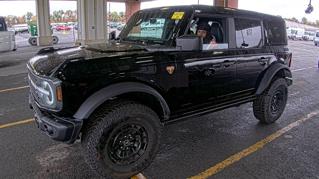 2026 Ford Bronco Badlands photo