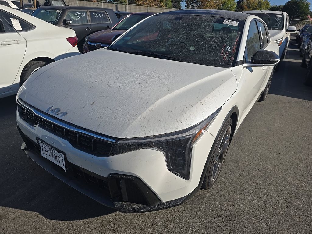 2026 Kia K4 GT-Line photo
